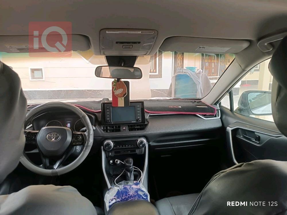 تويوتا راف 4